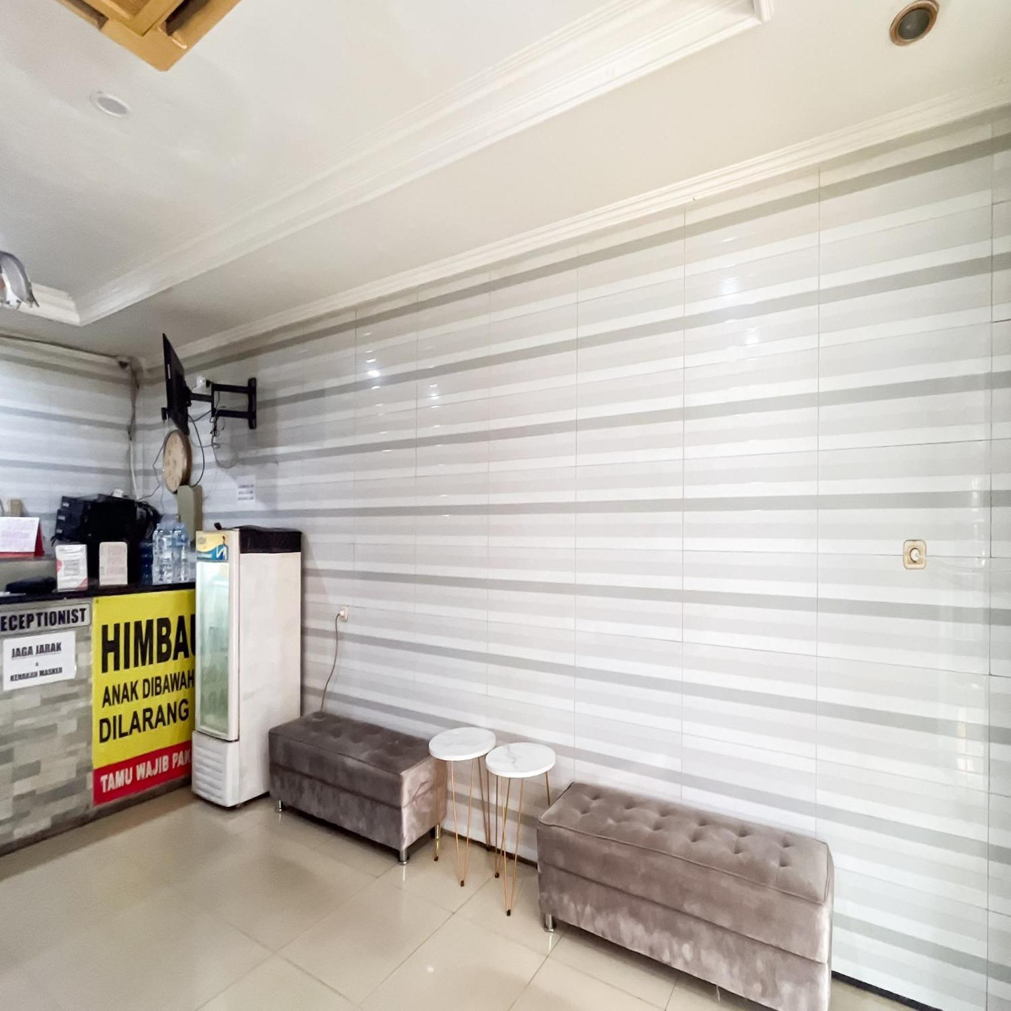 Arcadia Rooms Redpartner Yakarta Exterior foto